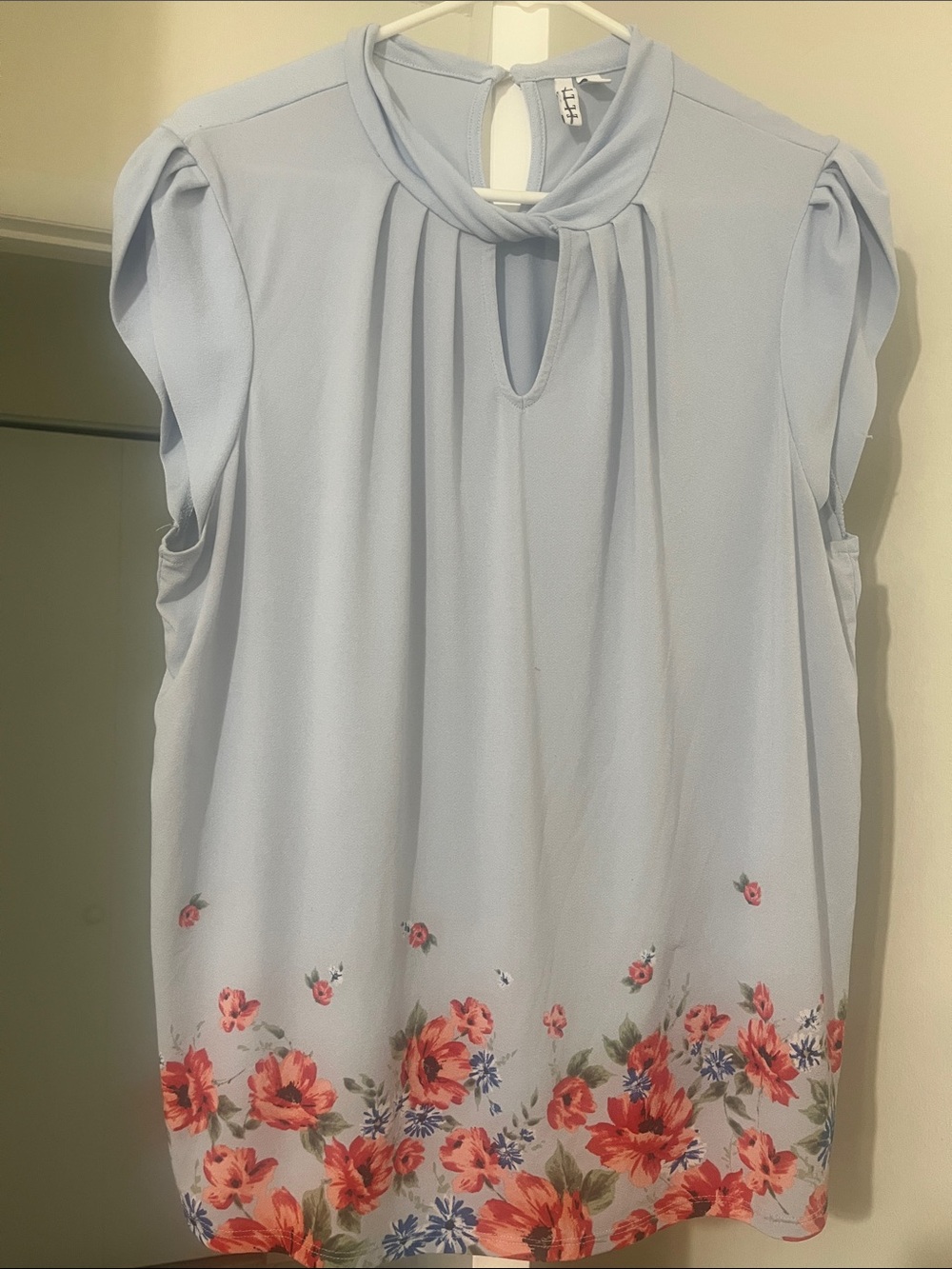 Elle Light Blue Sleeveless Floral Hem Keyhole Blouse